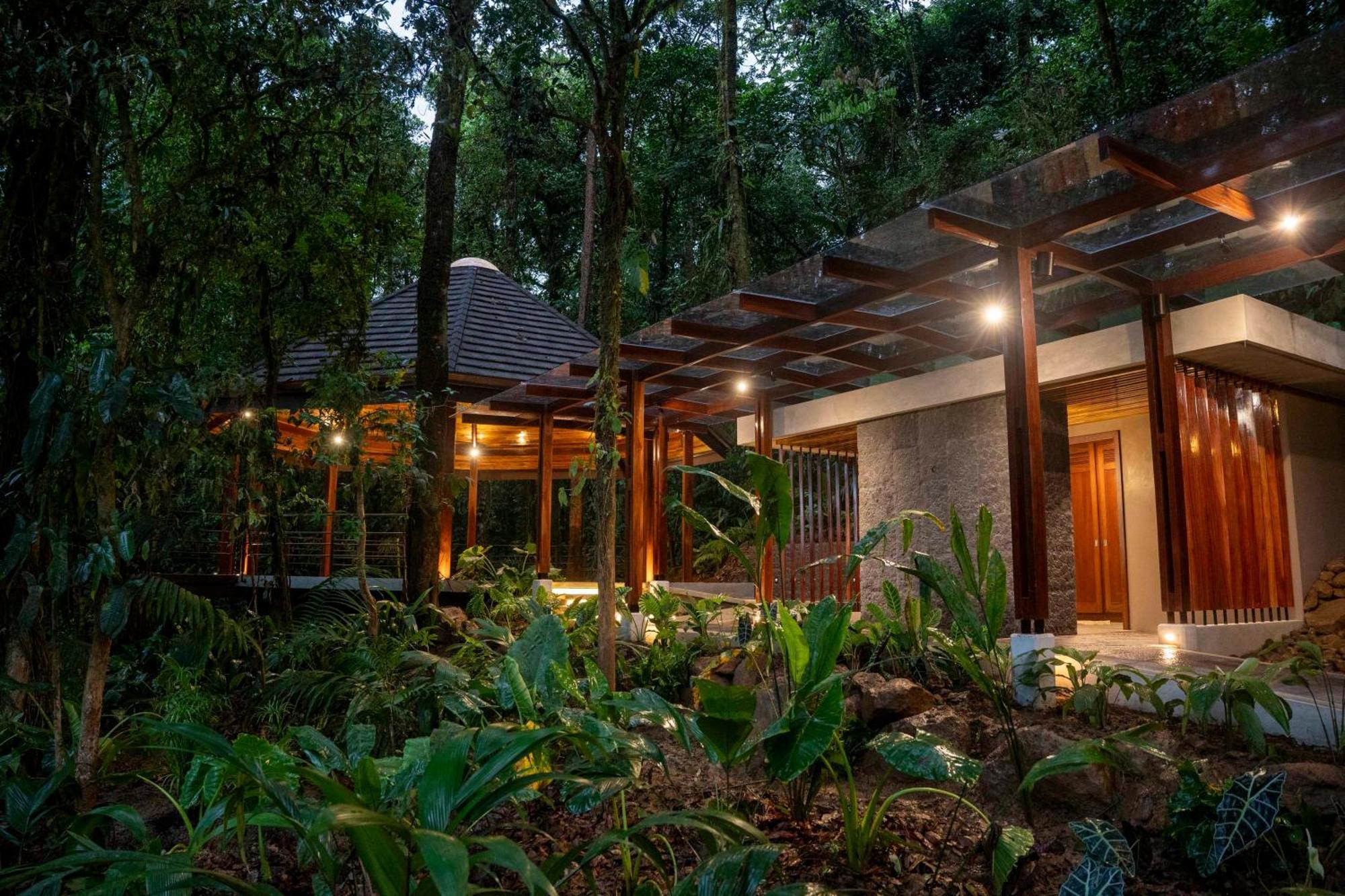 Hideaway Rio Celeste Hotel Bijagua Exterior photo
